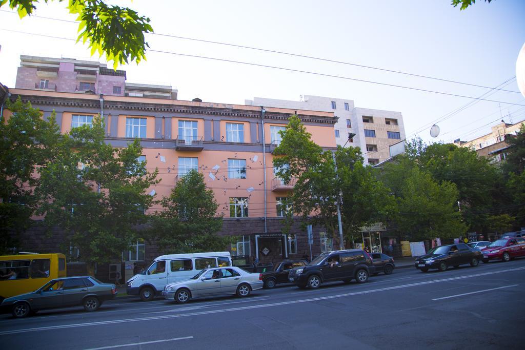 City Centre Apartments By Picnic Jerevan Eksteriør billede